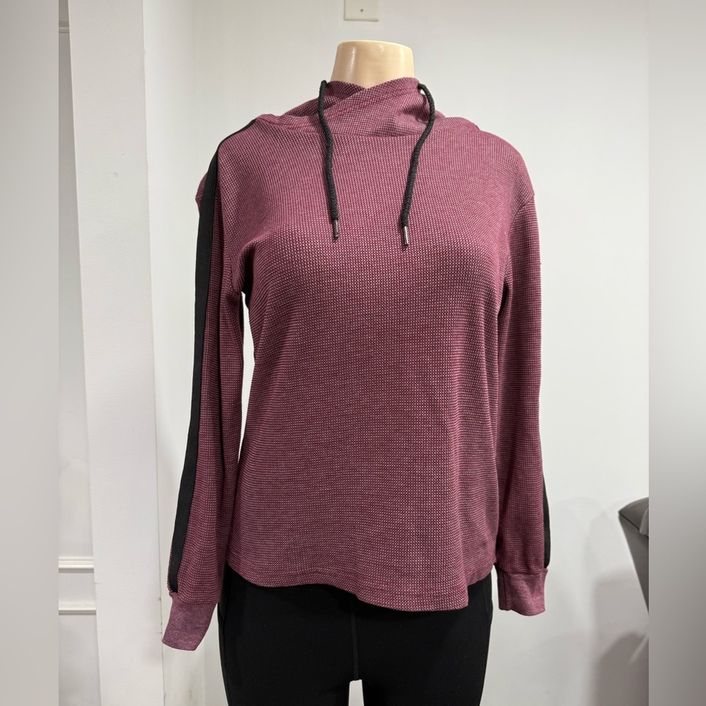 Amongst Others Burgundy Knit Sweater Size Medium